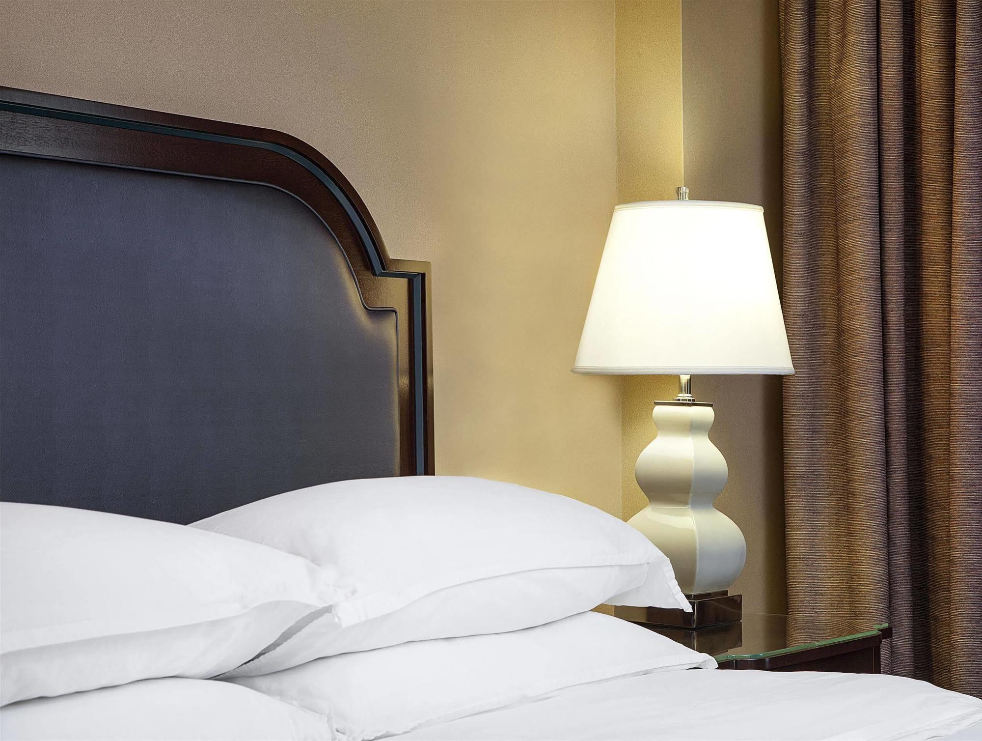 The Chifley Houston, Tapestry Collection By Hilton 4* Houston